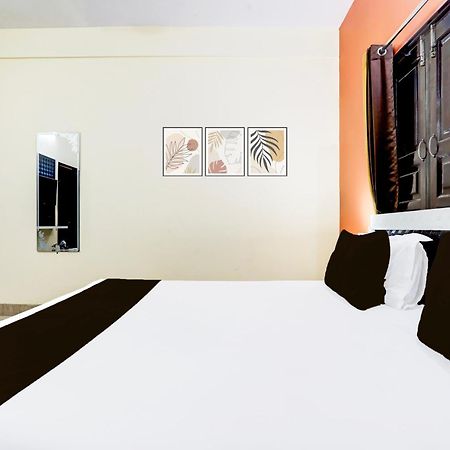 Fabhotel Rb Palace Варанаси Екстериор снимка