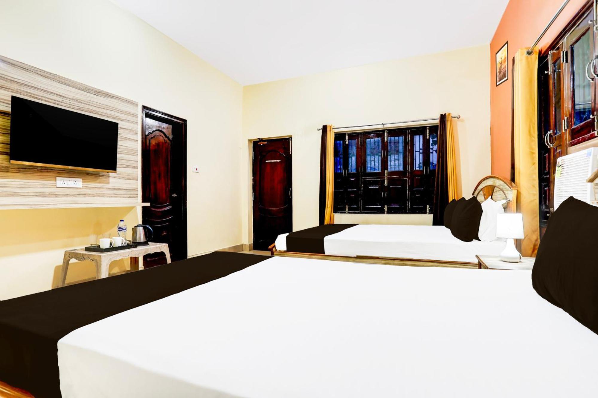 Fabhotel Rb Palace Варанаси Екстериор снимка