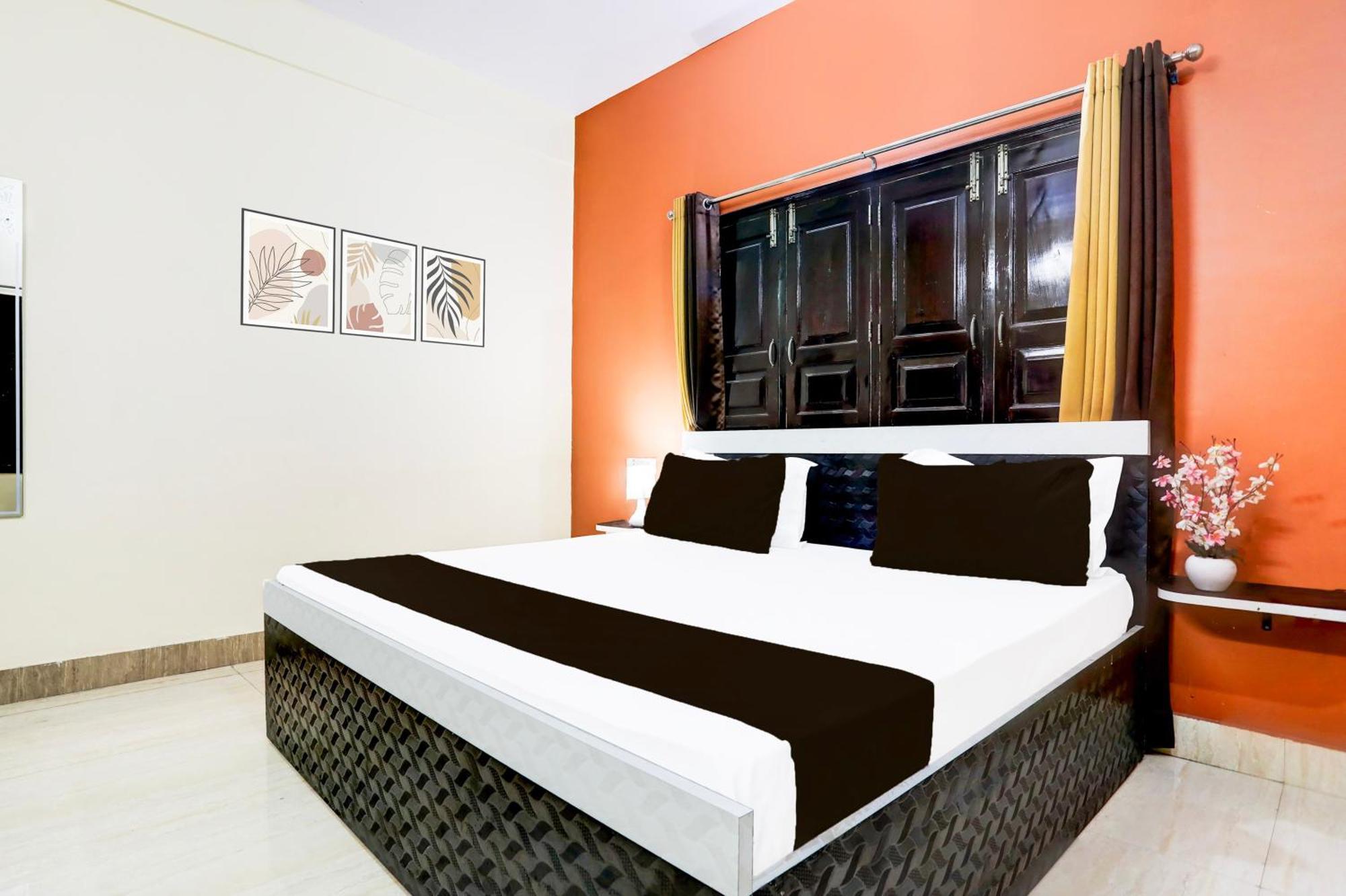Fabhotel Rb Palace Варанаси Екстериор снимка
