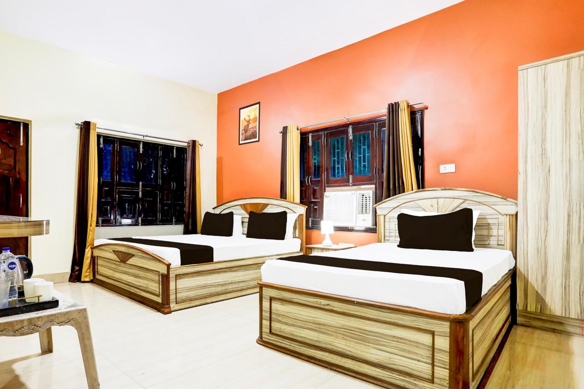 Fabhotel Rb Palace Варанаси Екстериор снимка
