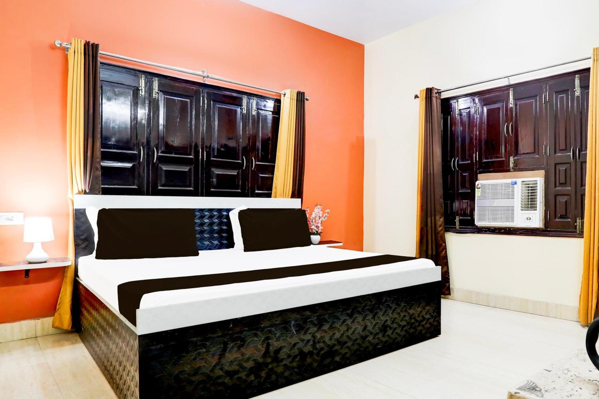 Fabhotel Rb Palace Варанаси Екстериор снимка