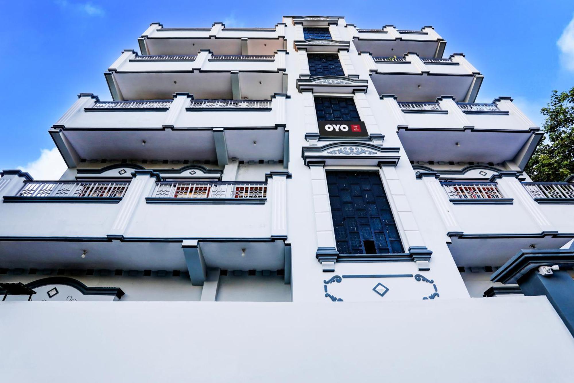 Fabhotel Rb Palace Варанаси Екстериор снимка