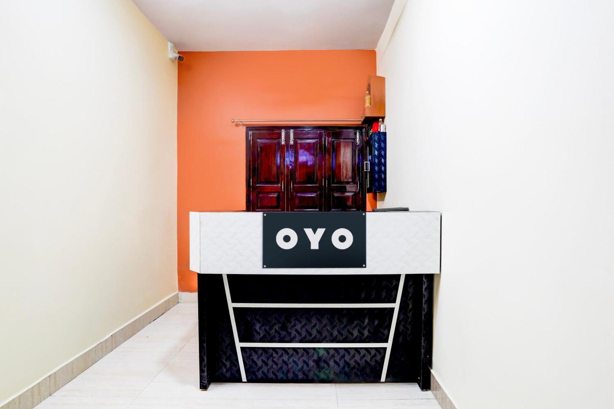 Fabhotel Rb Palace Варанаси Екстериор снимка